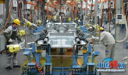 紅旗H7焊裝生產(chǎn)線。(資料圖：一汽供圖 攝)