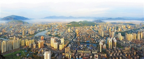 溫州市區(qū)莊頭地塊經(jīng)過整治，已打造成休閑濱水公園。