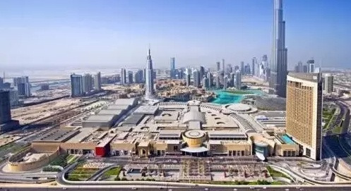 涂先生自由活動的DUBAI MALL，是全球最大的購物中心
