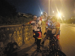 日夜兼程，語言不通，迷路是常態(tài)。