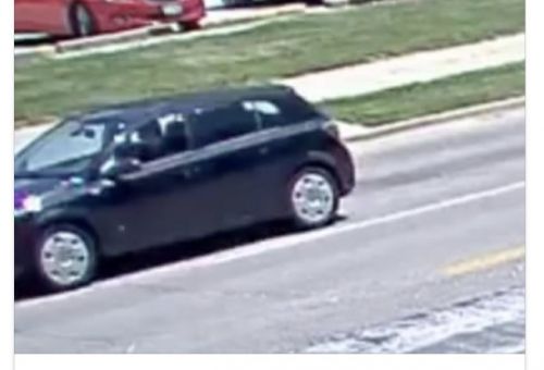 FBI發(fā)布公告指出，已經(jīng)找到涉嫌載走章瑩穎的黑色土星(Saturn Astra)車輛。（美國僑報網(wǎng)）