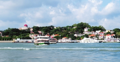 廈門輪渡公司通過廈鼓航線調(diào)整和游客分流，提高游客旅游體驗。
