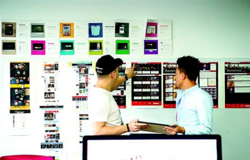 圖為HanNation網(wǎng)站和手機(jī)APP的界面設(shè)計改版是他們目前的工作重點。