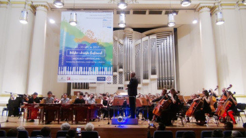 演出現(xiàn)場(chǎng)。(匈牙利《歐洲華通社》)