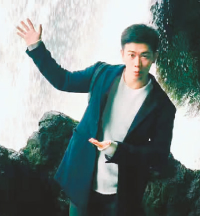 冀嘉昱認(rèn)為，社交平臺也是一面真實(shí)的鏡子，每個人的言論都體現(xiàn)著自身的修養(yǎng)與道德水平。