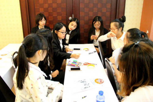 分組教學(xué)討論。（國家漢辦網(wǎng)站圖片）