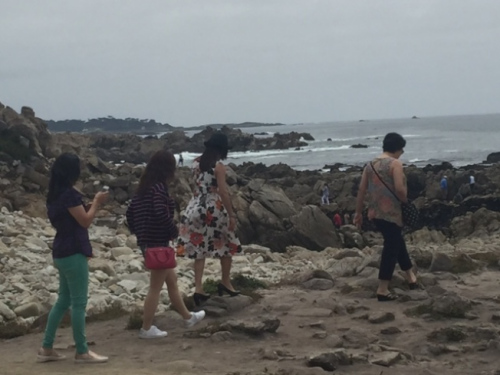 中國游客。(美國《世界日報》/張宏 攝)