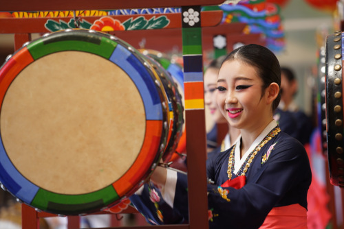 精彩的韓國(guó)文化演出。