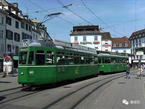 旅游者在瑞士下榻期間可免費使用城市公交。