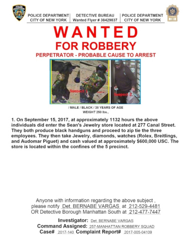 警方公布華埠堅(jiān)尼路珠寶店搶劫嫌犯照片。(美國(guó)《世界日?qǐng)?bào)》/警方提供)