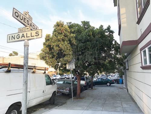 華裔婦女被嫌犯以錘擊頭的地點(diǎn)，在灣景區(qū)Quesada街近Ingalls街，居民以非裔占多數(shù)。（美國(guó)《世界日?qǐng)?bào)》/李秀蘭 攝）