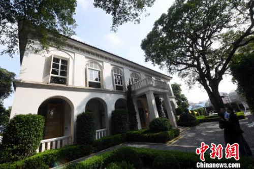 9月23日，福州倉山區(qū)愛國路2號原美國領(lǐng)事館修復(fù)開幕?！∮浾邉⒖筛?攝