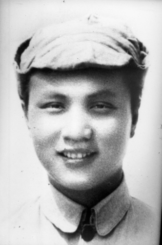 蔡其矯在魯藝時期的照片