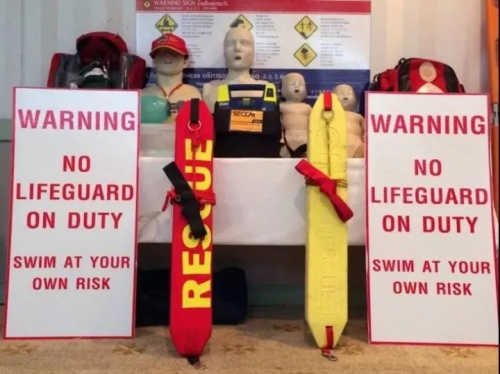 普吉海灘救援隊(duì)（泰國《星暹日報(bào)》微信公眾號援引泰叻報(bào)）