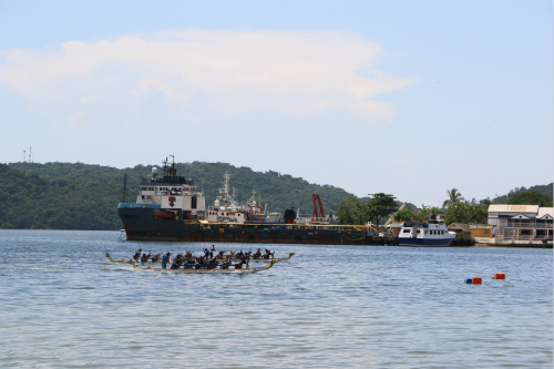 龍舟比賽。