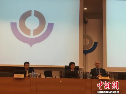 2016年3月甘露在比利時參會 關(guān)悅 攝