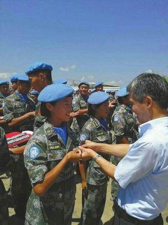 10月4日，張欽在南蘇丹被授予“和平榮譽(yù)勛章”。