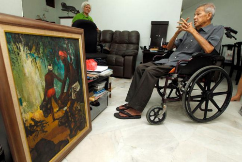 這幅《椰花酒工人》是張?zhí)煜嘧顫M意的作品，也是他第一次獲得大獎(jiǎng)的作品，意義深重。（馬來西亞《星洲日?qǐng)?bào)》）