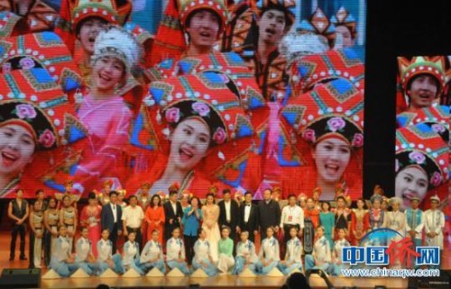 圖為參加嘉賓演員合影 林浩 攝 圖為參加嘉賓演員合影 林浩 攝