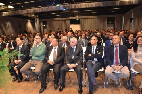 就職會現(xiàn)場。（意大利《新歐洲僑報》）