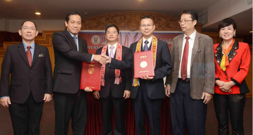 簽字儀式現(xiàn)場(chǎng)。