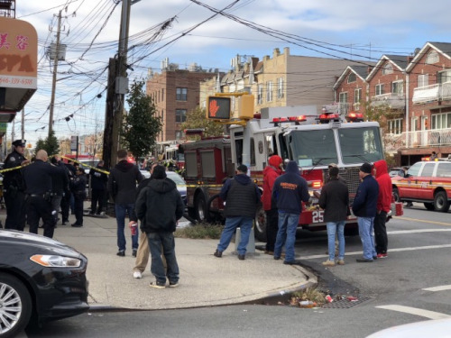 布魯克林戴克高地發(fā)生死亡火災(zāi)，兩死多傷。（美國(guó)《世界日?qǐng)?bào)》/黃伊奕 攝）