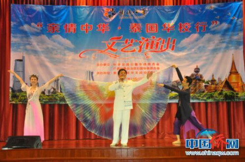 圖為精彩的演出現(xiàn)場(chǎng)。林浩　攝