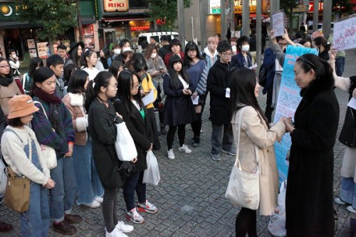 活動(dòng)現(xiàn)場(日本《中文導(dǎo)報(bào)》)