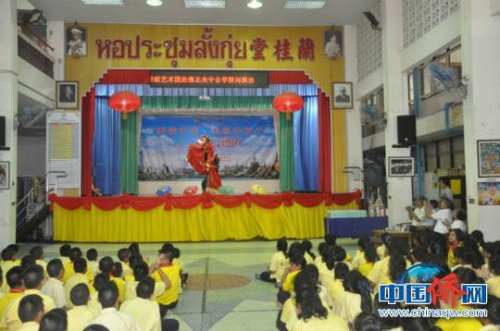 圖為精彩的演出現(xiàn)場(chǎng)。林浩 攝