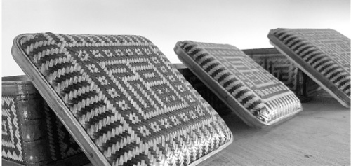 鐘宏云同浦江竹編手藝非遺傳承人葉道榮合作制作竹胎漆器 鐘宏云同浦江竹編手藝非遺傳承人葉道榮合作制作竹胎漆器