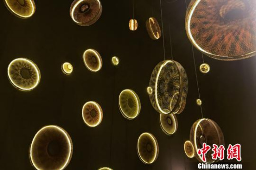 “大竹燈”系列?！⊥躞?攝