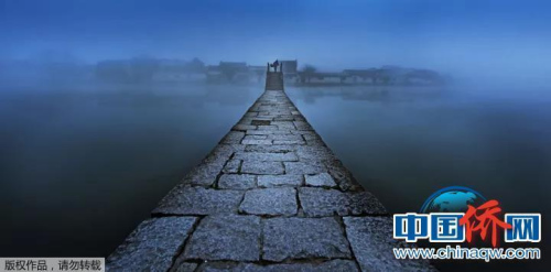 “相機(jī)攝”安徽宏村，眼前的這個(gè)村莊 到底是真的存在還是只是夢里的一幅畫呢？