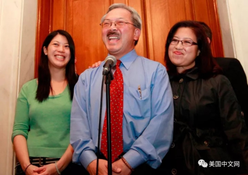 （圖片均來自美國(guó)中文網(wǎng)微信公眾號(hào)）