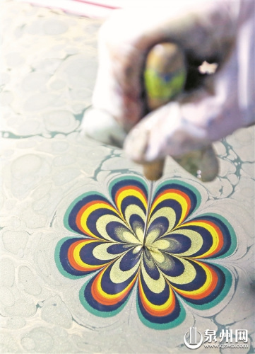 土耳其的濕拓畫讓人稱奇。