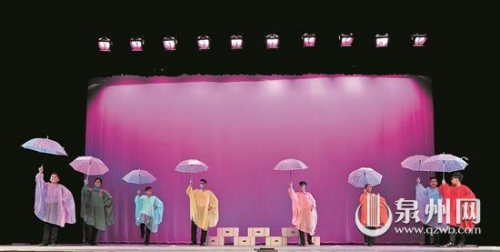 約旦失孤兒童藝術(shù)團(tuán)表演《兩只鴨子和烏龜》 (張九強(qiáng) 攝)