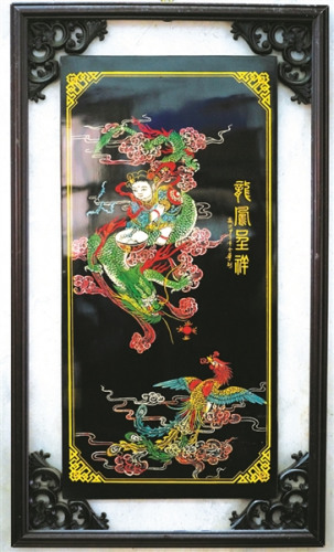 莊順華雕漆作品。