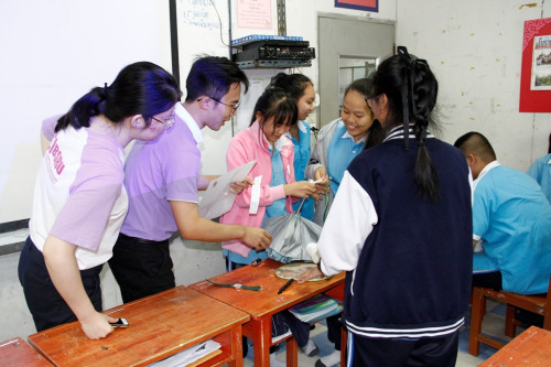 “千挑萬(wàn)選”漢語(yǔ)實(shí)戰(zhàn)訓(xùn)練。