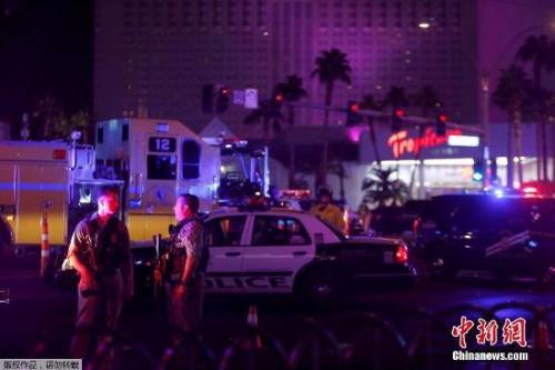 當?shù)貢r間10月1日晚間，美國內(nèi)華達州拉斯維加斯一場音樂會上發(fā)生槍擊事件。