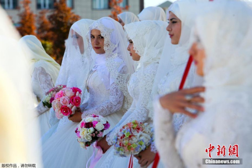 資料圖：俄羅斯新娘(中國新聞網(wǎng))