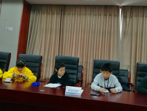 營員代表發(fā)言。