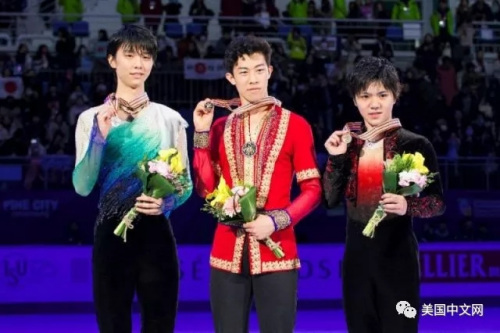 2017年四大洲錦標賽上，陳巍戰(zhàn)勝羽生結(jié)弦(左)奪冠 (圖來源：美國中文網(wǎng))
