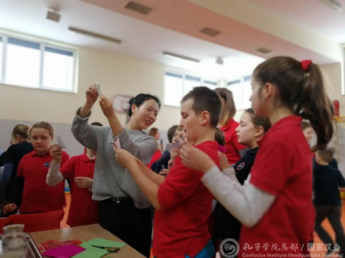 剪紙體驗活動。