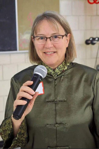 明尼蘇達(dá)中國(guó)友好園藝協(xié)會(huì)主席苗麗蓮。(美國(guó)《世界日?qǐng)?bào)》資料圖：明尼蘇達(dá)中國(guó)友好花園協(xié)會(huì)提供)