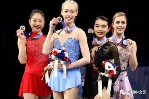 陳楷雯(右二)在2018錦標(biāo)賽中斬獲銅牌。(美國中文網(wǎng)微信公眾號)