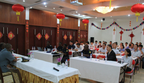 座談會(huì)現(xiàn)場(chǎng)。圖片來源：中國駐貝寧大使館網(wǎng)站