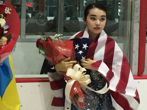 2018韓國(guó)平昌冬季奧運(yùn)會(huì)美國(guó)女子花樣滑冰代表隊(duì)三名正選選手之一，陳楷雯4日出發(fā)征戰(zhàn)韓國(guó)平昌。（美國(guó)《世界日?qǐng)?bào)》 楊青攝影）