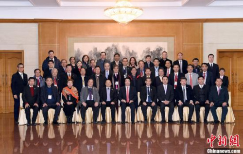 2月7日，中國(guó)國(guó)務(wù)院僑務(wù)辦公室黨組書記、副主任許又聲在北京會(huì)見菲律賓菲華商聯(lián)總會(huì)訪華團(tuán)。<a target='_blank' >中新社</a>記者 張勤 攝