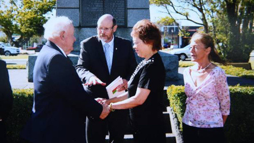 二人在2017年2月3日結(jié)婚時的照片