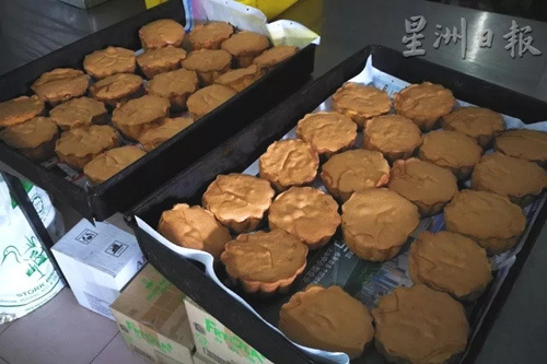 口感綿密的雞蛋糕滿是蛋香。(馬來(lái)西亞《星洲日?qǐng)?bào)》記者/李慧婷 攝)