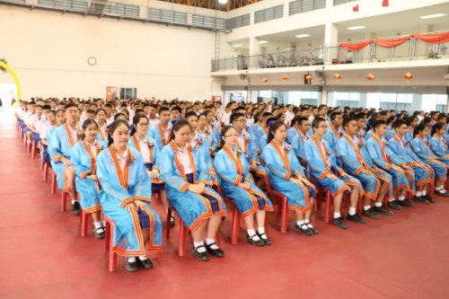 畢業(yè)典禮現(xiàn)場。